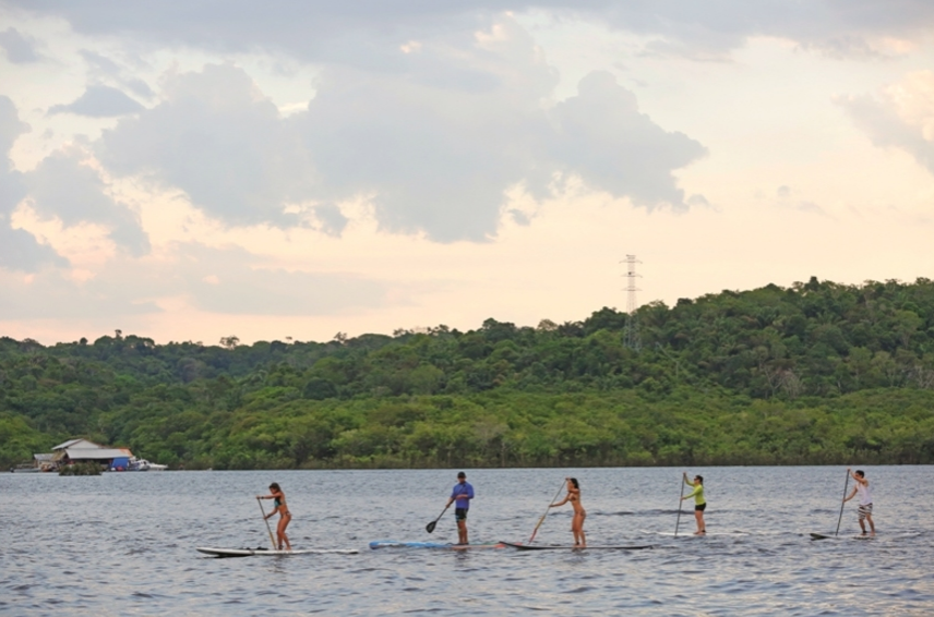 Descubra onde praticar Stand Up Paddle em São Paulo